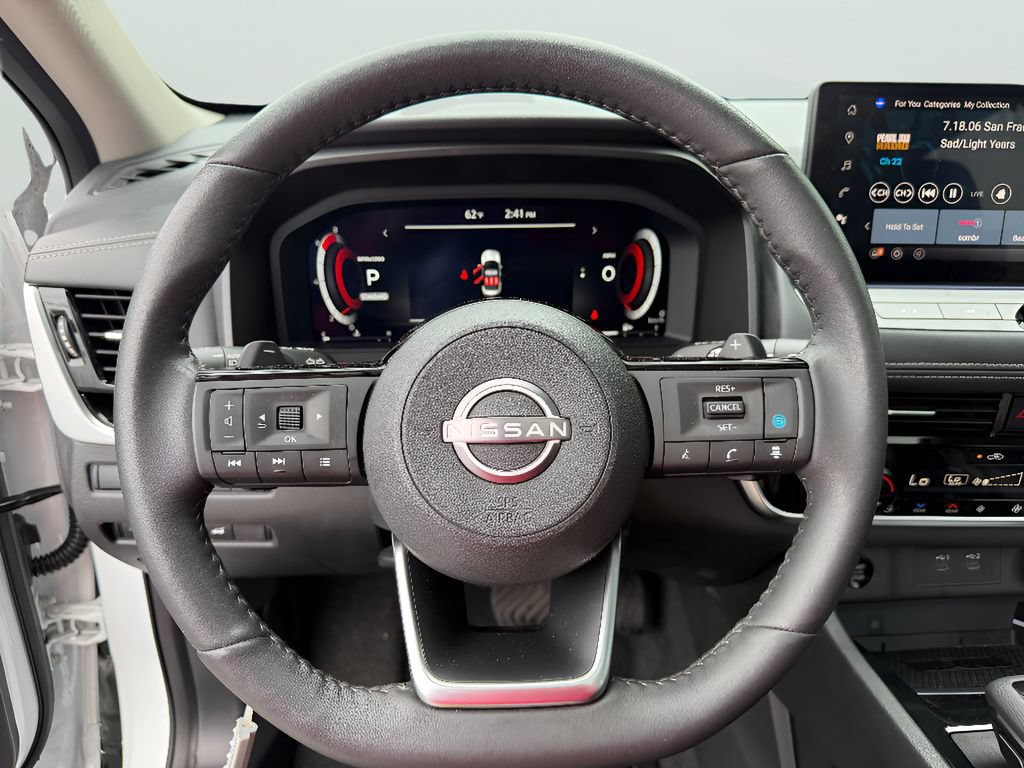 Used 2024 Nissan Rogue SL w/ SL Premium Package FWD image 23