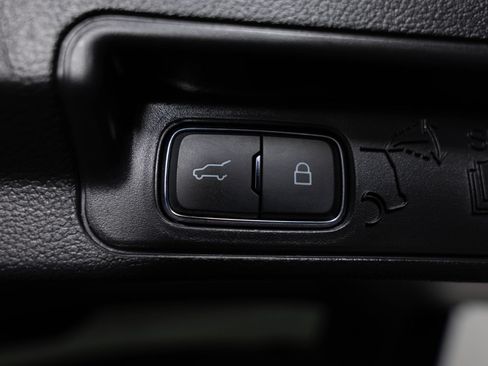 Used 2025 Ford Explorer ST-Line w/ Premium Package RWD image 22