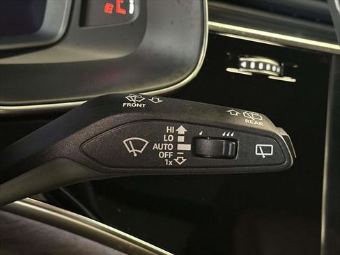 Used 2025 Audi Q7 3.0T Premium w/ Convenience Package image 23