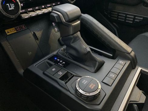 Certified 2025 Toyota 4Runner Limited image 28