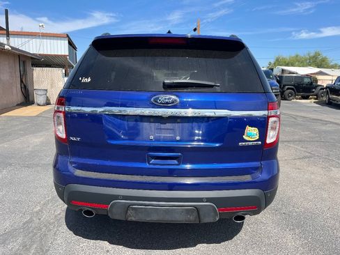 Used 2014 Ford Explorer XLT w/ Equipment Group 202A FWD image 4