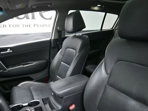 Used 2017 Kia Sportage EX w/ EX Technology Package AWD/4WD image 16