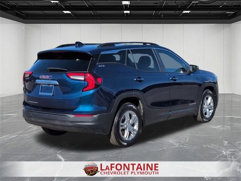 Certified 2023 GMC Terrain SLE w/ Driver Convenience Package image 8