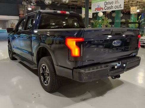 Used 2023 Ford F150 Lightning XLT AWD/4WD image 13