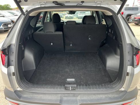 Used 2025 Hyundai Tucson SEL AWD/4WD image 13
