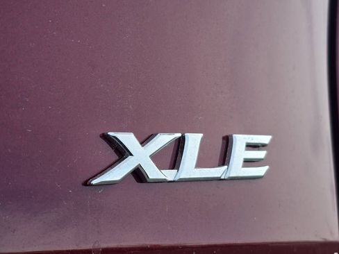 New 2026 Toyota Sienna XLE image 24