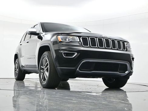 Used 2022 Jeep Grand Cherokee Limited image 47