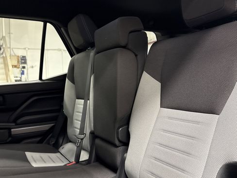 Used 2025 Toyota 4Runner TRD Off-Road image 18