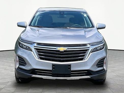 Used 2023 Chevrolet Equinox LT AWD/4WD image 2