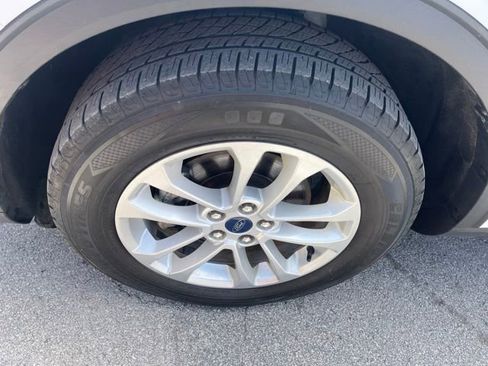 Used 2021 Ford Escape SE AWD/4WD image 11
