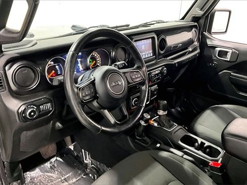 Used 2020 Jeep Wrangler Unlimited Sport image 16