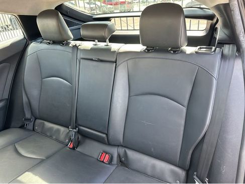 Used 2016 Toyota Prius Three Touring image 4