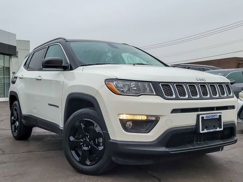 Used 2018 Jeep Compass Latitude w/ Popular Equipment Group image 1