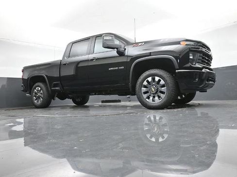 New 2025 Chevrolet Silverado 2500 Custom w/ Custom Value Package image 15