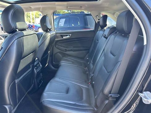 Used 2019 Ford Edge Titanium w/ Equipment Group 301A AWD/4WD image 12