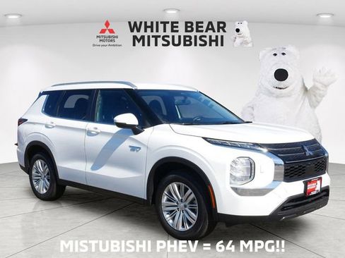 Used 2025 Mitsubishi Outlander ES AWD/4WD image 1