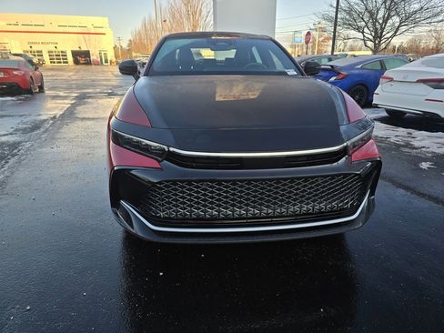 Certified 2023 Toyota Crown Platinum image 10