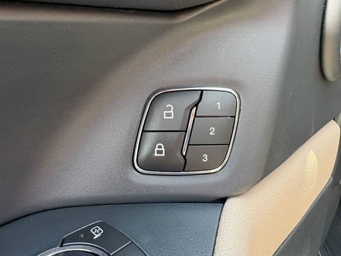 Used 2024 Ford Expedition Max Limited RWD image 11