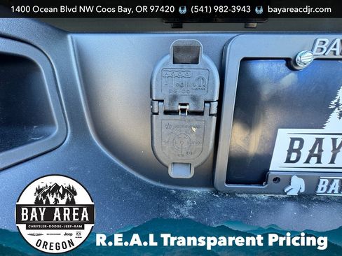New 2026 Jeep Gladiator Rubicon w/ Steel Bumper Group AWD/4WD image 10