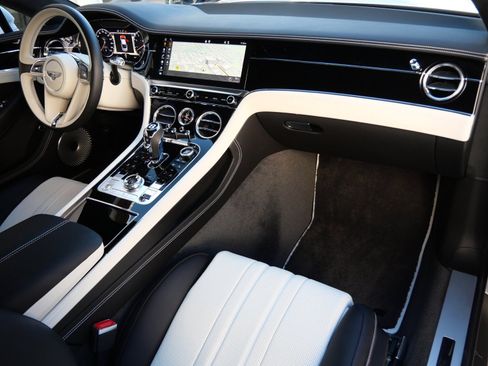 Used 2020 Bentley Continental GT image 20