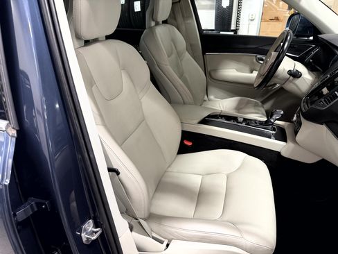Used 2020 Volvo XC90 T5 Momentum AWD/4WD image 20