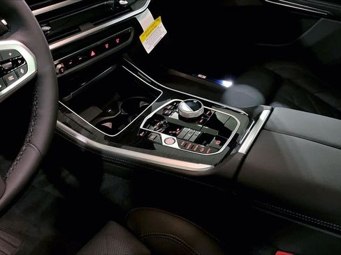 New 2026 BMW X5 xDrive40i w/ Executive Package AWD/4WD image 10