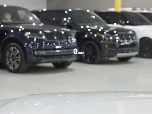 Used 2025 Land Rover Range Rover Sport Dynamic SE AWD/4WD image 18