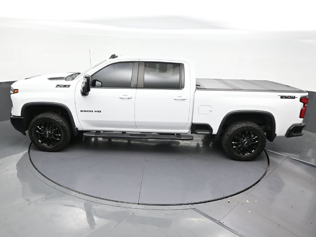 Used 2025 Chevrolet Silverado 2500 LT w/ Trail Boss Package AWD/4WD image 16