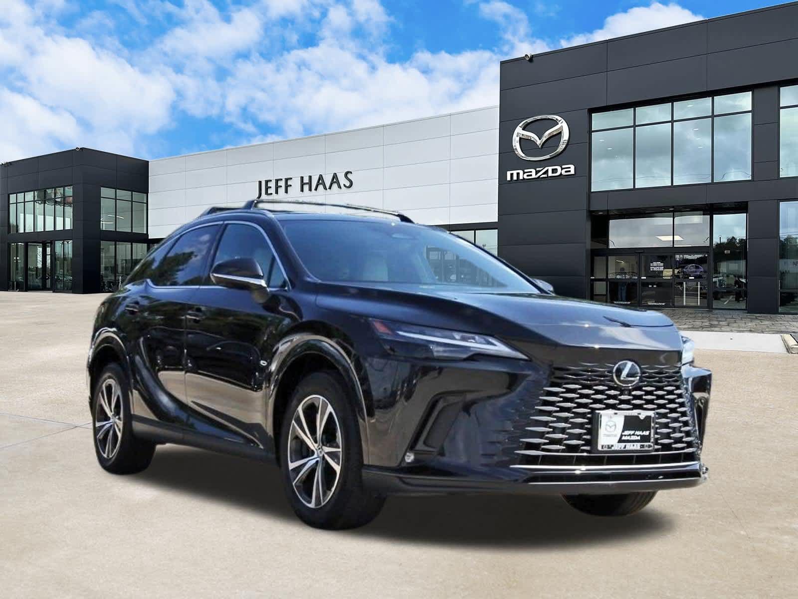 Used 2024 Lexus RX 350 Premium w/ Convenience Package FWD image 4