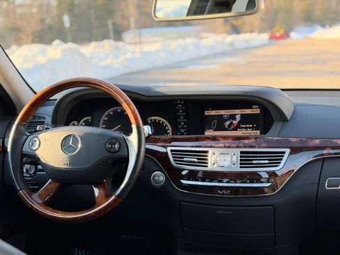 Used 2009 Mercedes-Benz S 600 image 24