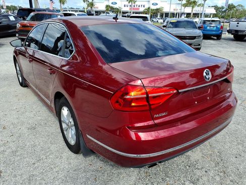 Used 2016 Volkswagen Passat 1.8T S image 5