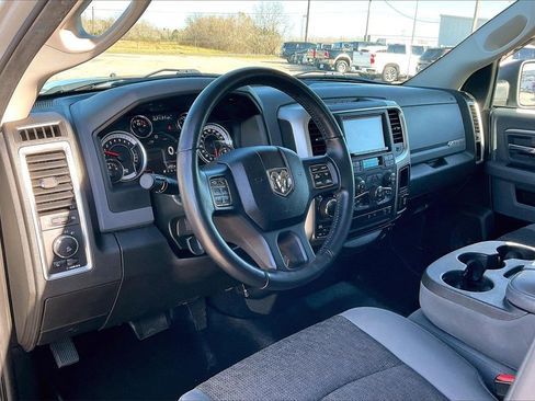 Used 2019 RAM 1500 Big Horn image 14