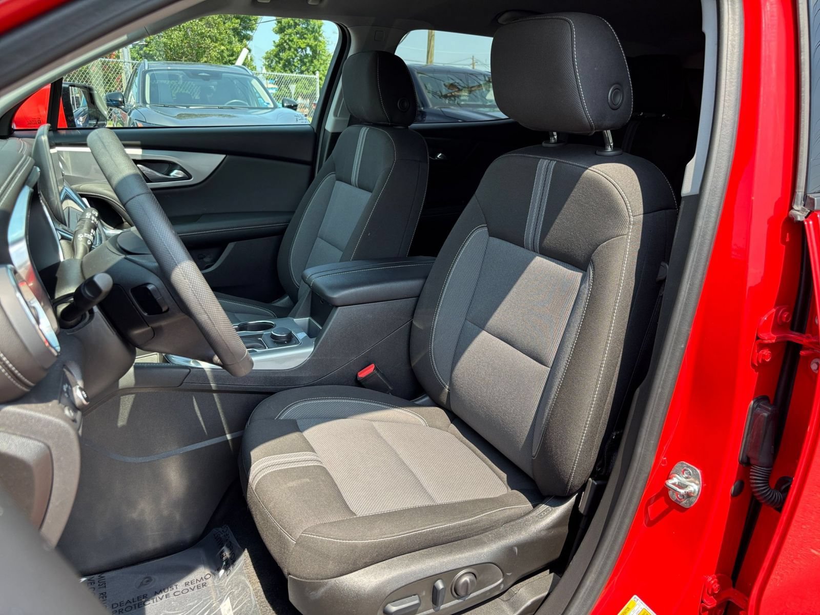 Used 2025 Chevrolet Blazer LT FWD image 36