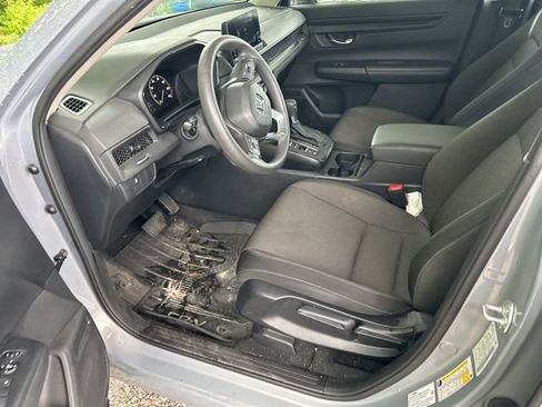 Used 2023 Honda CR-V LX image 6