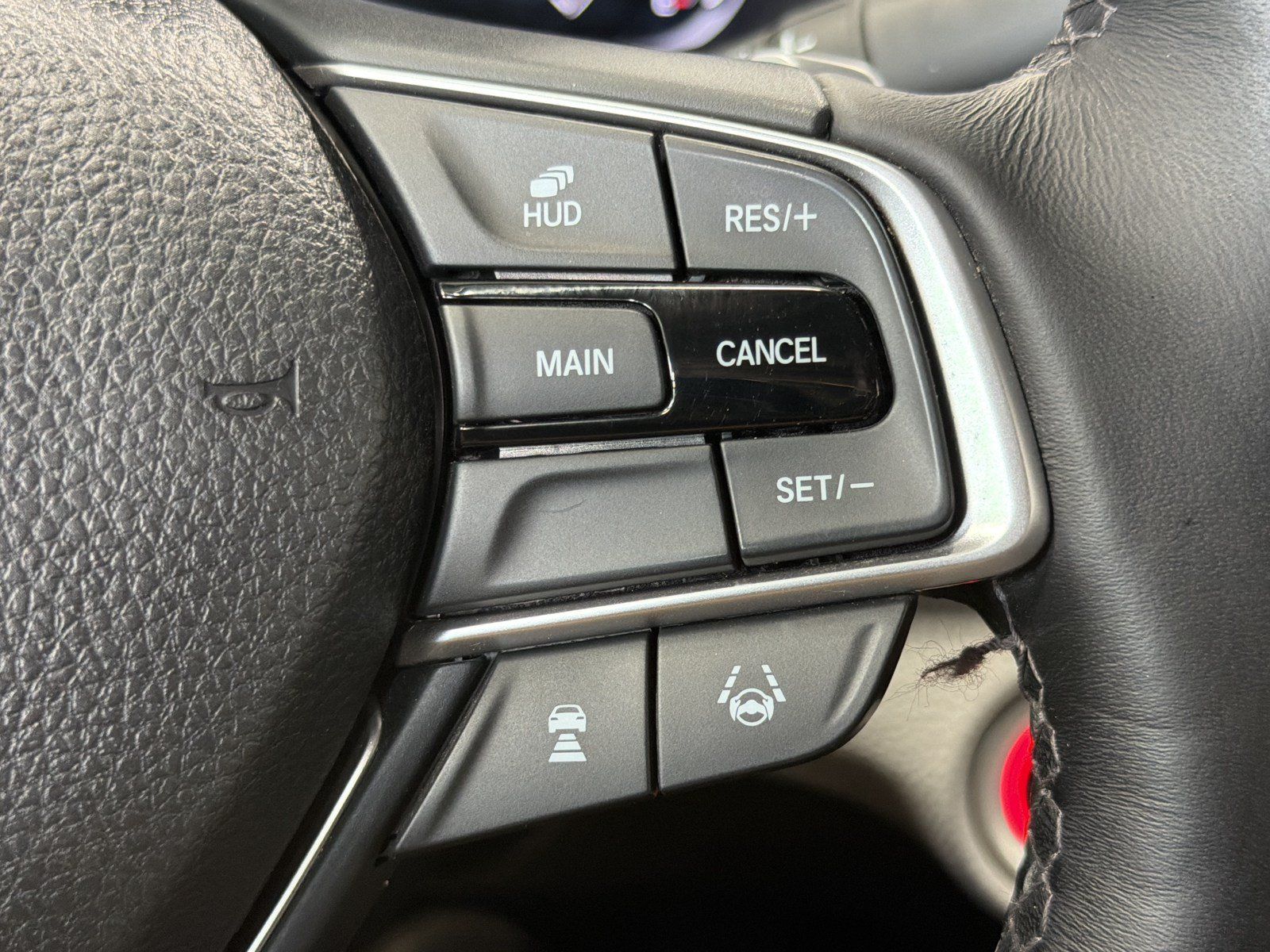 Used 2018 Honda Accord Touring image 28