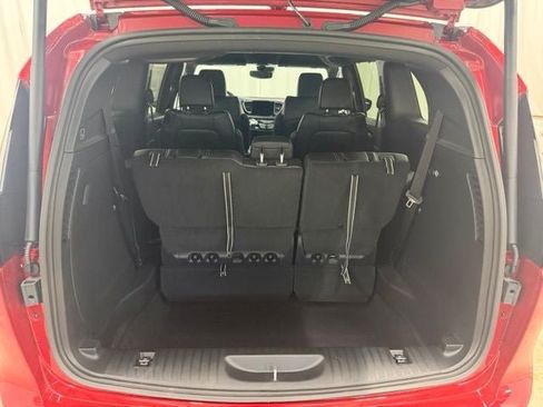 New 2027 Chrysler Pacifica Select FWD image 22