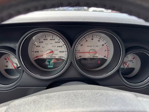 Used 2009 Dodge Challenger SRT8 image 22