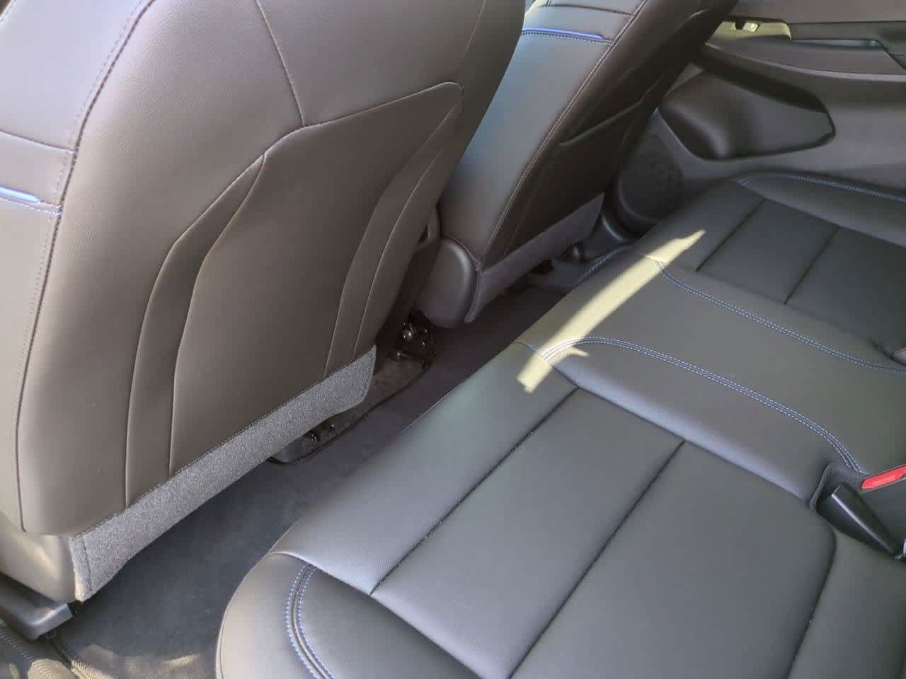Used 2024 Buick Envista Sport Touring w/ Convenience I Package FWD image 18