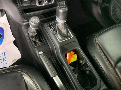 Used 2021 Jeep Wrangler Unlimited Sahara AWD/4WD image 24