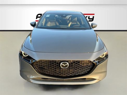 Used 2021 MAZDA MAZDA3 s image 2