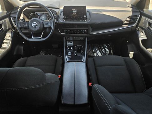 Used 2024 Nissan Rogue S image 17