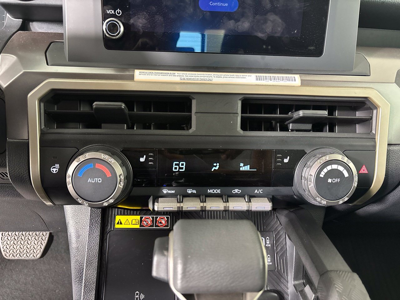 Used 2024 Toyota Tacoma SR5 AWD/4WD image 19