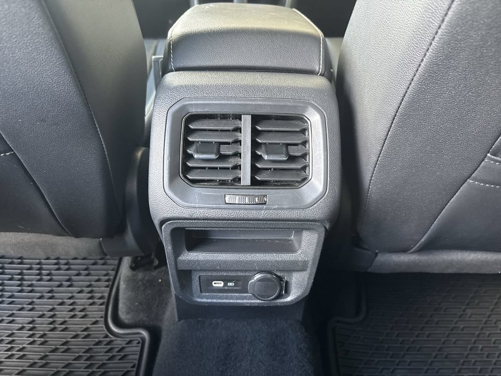 Used 2022 Volkswagen Tiguan SE R-Line FWD image 21