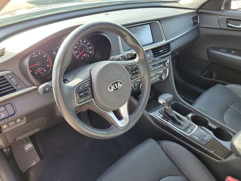 Used 2018 Kia Optima EX w/ Premium Package FWD image 22