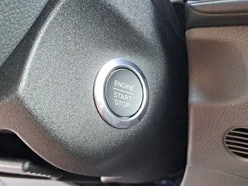 New 2026 Ford Transit 250 148 Medium Roof w/ Load Area Protection Package image 31