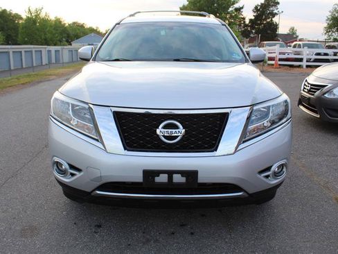 Used 2013 Nissan Pathfinder SL w/ SL Premium Pkg AWD/4WD image 2