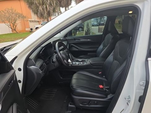 Certified 2023 INFINITI QX60 Luxe image 11