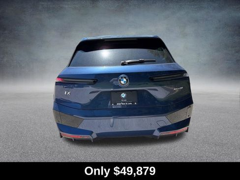 Used 2024 BMW iX xDrive50 w/ Premium Package AWD/4WD image 4