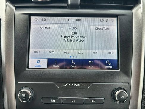 Used 2020 Ford Fusion SE AWD/4WD image 22