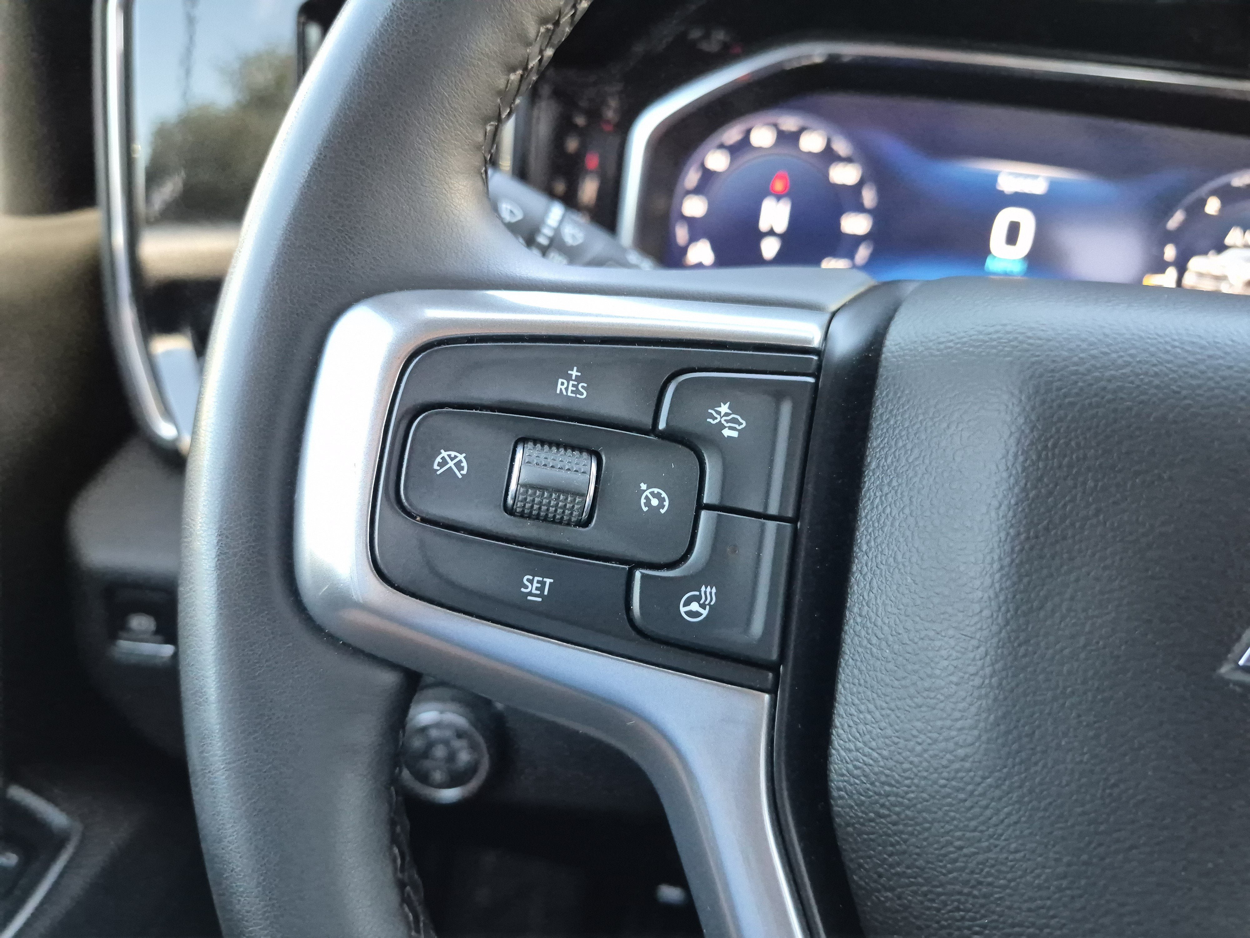 Used 2025 Chevrolet Silverado 2500 LT w/ Convenience Package AWD/4WD image 19